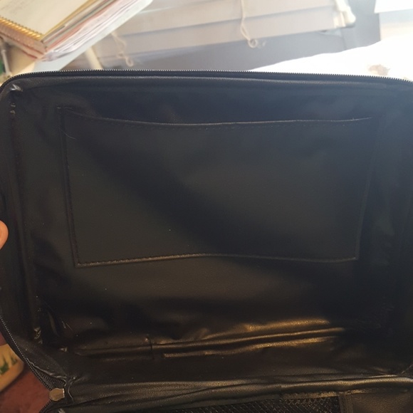 2 PC PRINCIPAL SECRET(COLOR PRINCIPAL) MATCHING BLACK COSMETIC BAGS - Picture 9 of 12